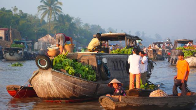 Floating market