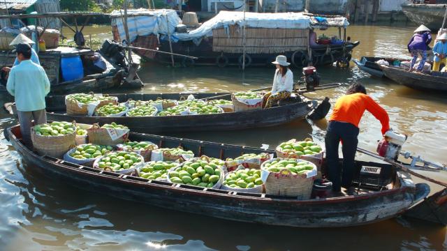 Floating market