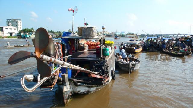 Floating market