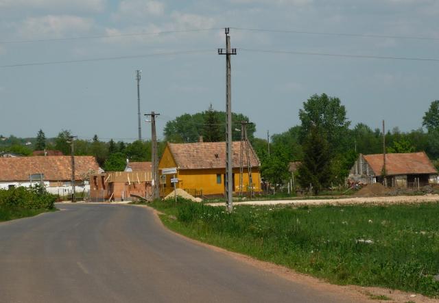 Újjáépülő házak Somlóvásárhelyen